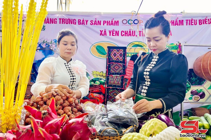 Xúc tiến thương mại cho nông sản và sản phẩm OCOP vùng dân tộc thiểu số và miền núi khu vực Tây Bắc- Ảnh 2. Xúc tiến thương mại cho nông sản và sản phẩm OCOP vùng dân tộc thiểu số và miền núi khu vực Tây Bắc- Ảnh 2.