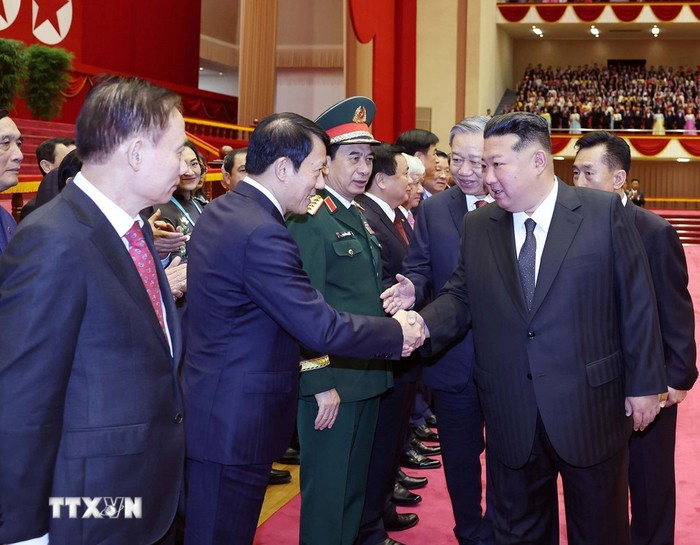 Lễ đón trọng thể Tổng Bí thư Tô Lâm thăm cấp Nhà nước tới Cộng hòa Dân chủ Nhân dân Triều Tiên- Ảnh 6. Lễ đón trọng thể Tổng Bí thư Tô Lâm thăm cấp Nhà nước tới Cộng hòa Dân chủ Nhân dân Triều Tiên- Ảnh 6.