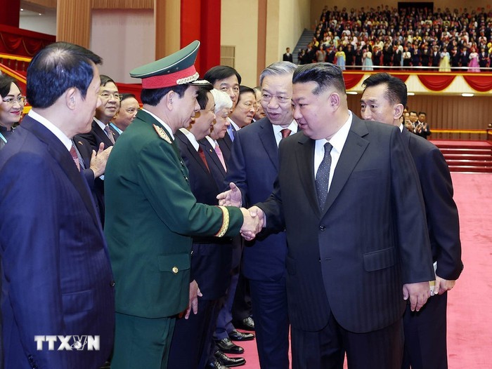 Lễ đón trọng thể Tổng Bí thư Tô Lâm thăm cấp Nhà nước tới Cộng hòa Dân chủ Nhân dân Triều Tiên- Ảnh 7. Lễ đón trọng thể Tổng Bí thư Tô Lâm thăm cấp Nhà nước tới Cộng hòa Dân chủ Nhân dân Triều Tiên- Ảnh 7.
