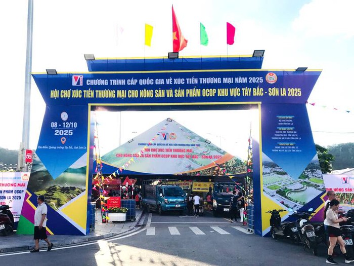 Xúc tiến thương mại cho nông sản và sản phẩm OCOP vùng dân tộc thiểu số và miền núi khu vực Tây Bắc- Ảnh 1. Xúc tiến thương mại cho nông sản và sản phẩm OCOP vùng dân tộc thiểu số và miền núi khu vực Tây Bắc- Ảnh 1.