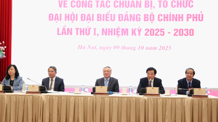 Bộ trưởng Bộ Y tế: Chính sách an sinh xã hội sẽ toàn diện và thiết thực hơn trong 5 năm tới- Ảnh 1. Bộ trưởng Bộ Y tế: Chính sách an sinh xã hội sẽ toàn diện và thiết thực hơn trong 5 năm tới- Ảnh 1.