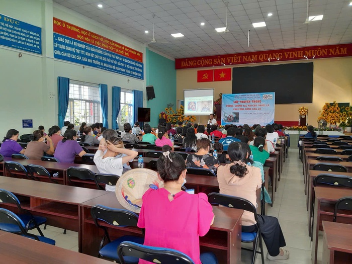 Trung tâm Y tế khu vực Thủ Đức truyền thông phòng, chống tác hại thuốc lá cho cộng tác viên dân số trên địa bàn- Ảnh 1.