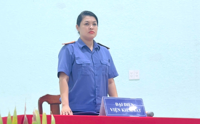 Nhận án phạt vì đánh bạn trong trường học- Ảnh 2. Nhận án phạt vì đánh bạn trong trường học- Ảnh 2.