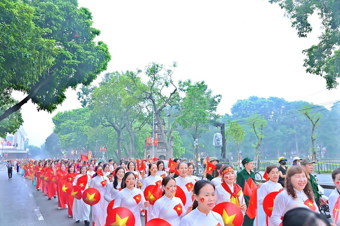Sẽ diễu hành "Tôn vinh áo dài Việt" trong Ngày Di sản Văn hóa Việt Nam tại Hải Phòng- Ảnh 3.