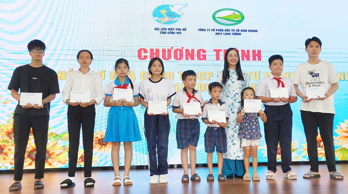 Địa phương đầu tiên trong cả nước tổ chức Đại hội đại biểu Phụ nữ cấp tỉnh nhiệm kỳ 2025 - 2030- Ảnh 2.