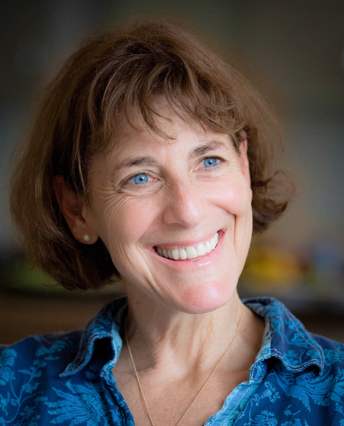 Việt Nam đổi mới qua ống kính của nữ nhiếp ảnh gia người Mỹ- Ảnh 1.