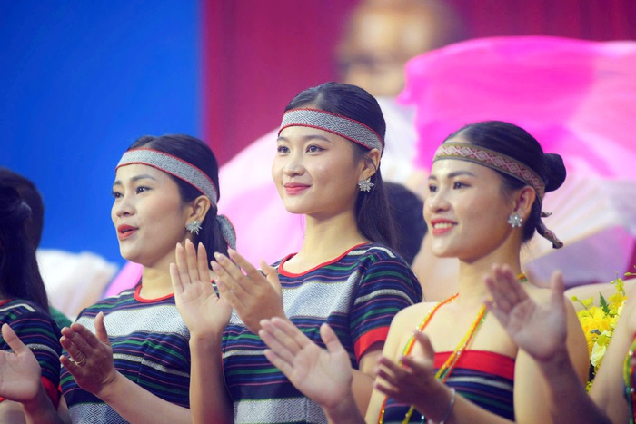 Địa phương đầu tiên trong cả nước tổ chức Đại hội đại biểu Phụ nữ cấp tỉnh nhiệm kỳ 2025 - 2030- Ảnh 4.