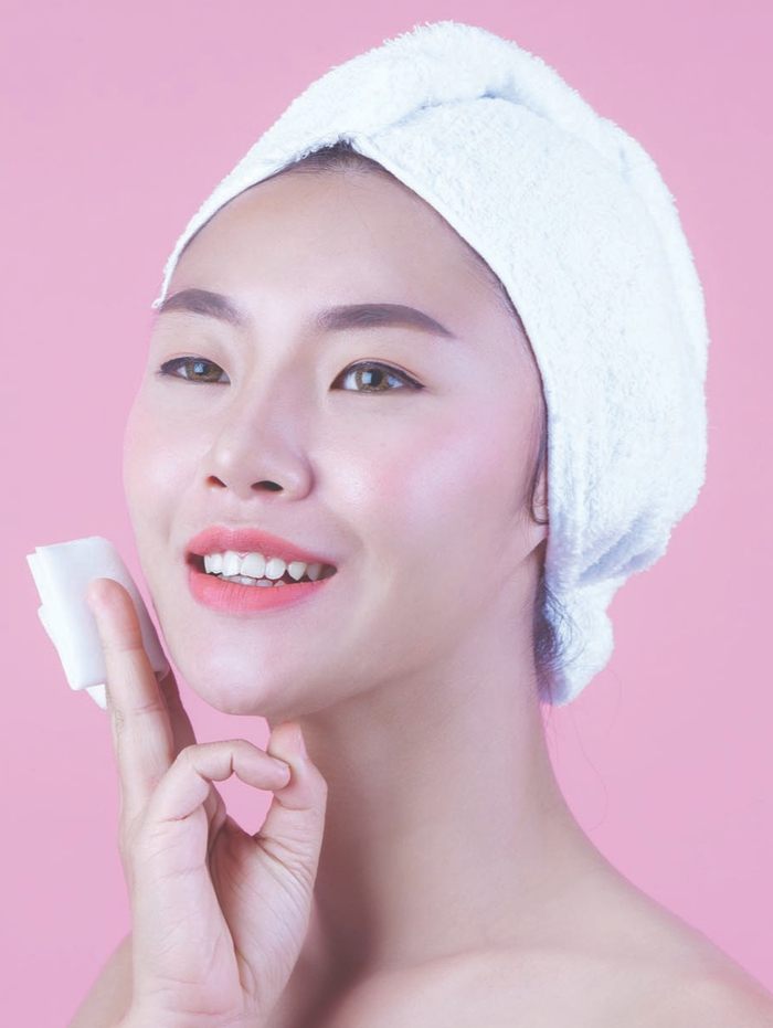 10 bí quyết trang điểm cho da bị khô mùa lạnh- Ảnh 2. 10 bí quyết trang điểm cho da bị khô mùa lạnh- Ảnh 2.