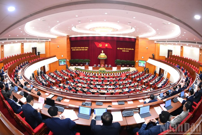 Toàn văn Kết luận của Ban Chấp hành Trung ương Đảng khóa XIII về tiếp tục xây dựng, hoàn thiện tổ chức bộ máy của hệ thống chính trị trong thời gian tới- Ảnh 2. Toàn văn Kết luận của Ban Chấp hành Trung ương Đảng khóa XIII về tiếp tục xây dựng, hoàn thiện tổ chức bộ máy của hệ thống chính trị trong thời gian tới- Ảnh 2.