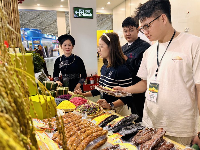 Phát huy hiệu quả các chương trình xúc tiến thương mại, mở rộng thị trường cho sản phẩm vùng đồng bào dân tộc thiểu số và miền núi - Ảnh 5. Phát huy hiệu quả các chương trình xúc tiến thương mại, mở rộng thị trường cho sản phẩm vùng đồng bào dân tộc thiểu số và miền núi - Ảnh 5.