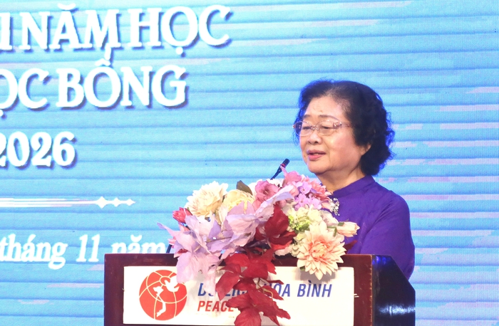 Quỹ học bổng Vừ A Dính ôm ấp, nâng đỡ ước mơ nhiều thế hệ học sinh dân tộc thiểu số và hải đảo- Ảnh 1. Quỹ học bổng Vừ A Dính ôm ấp, nâng đỡ ước mơ nhiều thế hệ học sinh dân tộc thiểu số và hải đảo- Ảnh 1.