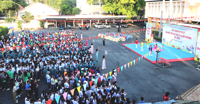 TPHCM: Đại hội Thể thao Liên phường 2025 với đông đảo phụ nữ tham gia, lan toả tinh thần "Khỏe để Xây dựng Tổ quốc"- Ảnh 1. TPHCM: Đại hội Thể thao Liên phường 2025 với đông đảo phụ nữ tham gia, lan toả tinh thần "Khỏe để Xây dựng Tổ quốc"- Ảnh 1.