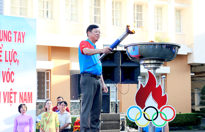 TPHCM: Đại hội Thể thao Liên phường 2025 với đông đảo phụ nữ tham gia, lan toả tinh thần "Khỏe để Xây dựng Tổ quốc"- Ảnh 3. TPHCM: Đại hội Thể thao Liên phường 2025 với đông đảo phụ nữ tham gia, lan toả tinh thần "Khỏe để Xây dựng Tổ quốc"- Ảnh 3.