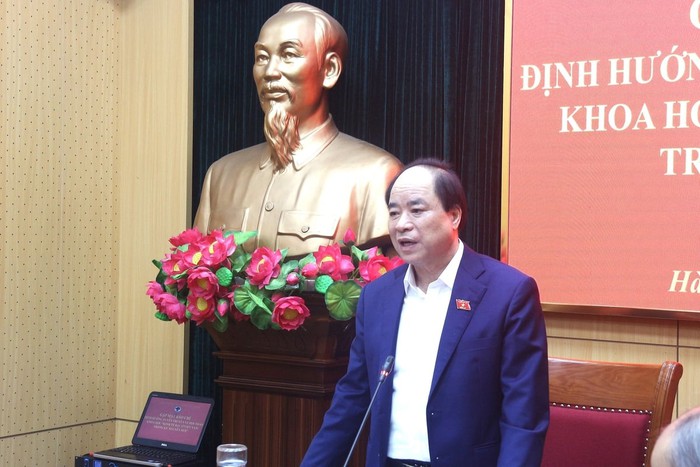 Người cao tuổi không phải là gánh nặng kinh tế mà là nguồn lực phát triển kinh tế xã hội- Ảnh 1. Người cao tuổi không phải là gánh nặng kinh tế mà là nguồn lực phát triển kinh tế xã hội- Ảnh 1.