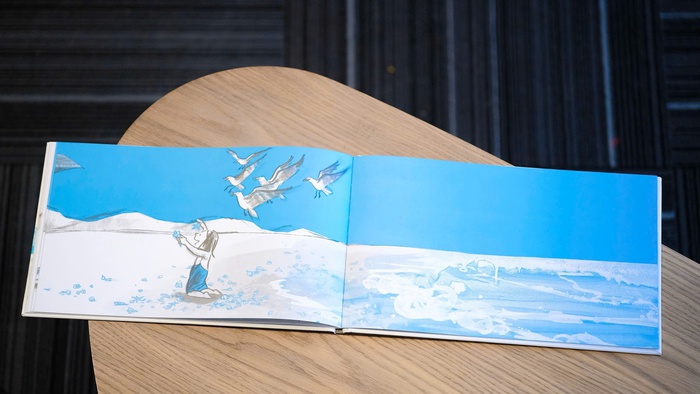 Hình ảnh trong cuốn "Cơn sóng" Hình ảnh trong cuốn "Cơn sóng"