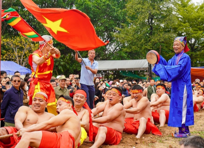 10 năm Kéo co 4 nước được công nhận di sản văn hóa nhân loại- Ảnh 2. 10 năm Kéo co 4 nước được công nhận di sản văn hóa nhân loại- Ảnh 2.