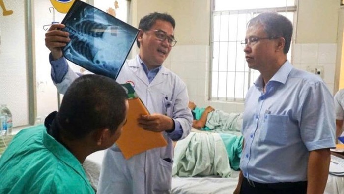 Khánh Hòa: Sức khỏe 19 nạn nhân vụ tai nạn xe khách trên đèo Khánh Lê ổn định- Ảnh 2. Khánh Hòa: Sức khỏe 19 nạn nhân vụ tai nạn xe khách trên đèo Khánh Lê ổn định- Ảnh 2.