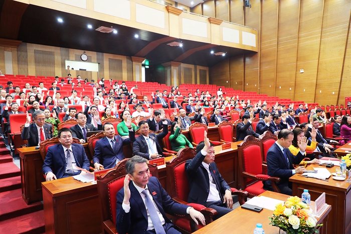 Phó Bí thư Tỉnh ủy Phạm Hoàng Sơn được bầu giữ chức Chủ tịch UBND tỉnh Bắc Ninh- Ảnh 3. Phó Bí thư Tỉnh ủy Phạm Hoàng Sơn được bầu giữ chức Chủ tịch UBND tỉnh Bắc Ninh- Ảnh 3.