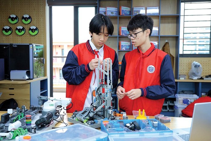 STEM Innovation Petrovietnam: Đồng hành cùng tương lai tri thức Việt- Ảnh 2. STEM Innovation Petrovietnam: Đồng hành cùng tương lai tri thức Việt- Ảnh 2.