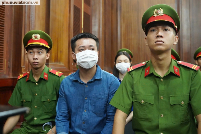 Những hình ảnh từ phiên tòa xét xử hoa hậu Thùy Tiên, Quang Linh Vlogs- Ảnh 2.