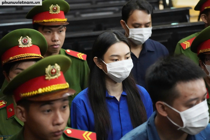 Những hình ảnh từ phiên tòa xét xử hoa hậu Thùy Tiên, Quang Linh Vlogs- Ảnh 6.