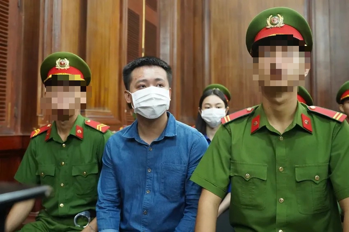 Nhiều người được toà án triệu tập nhưng vắng mặt tại phiên xử Hằng Du Mục, Quang Linh Vlog và Thuỷ Tiên- Ảnh 2.