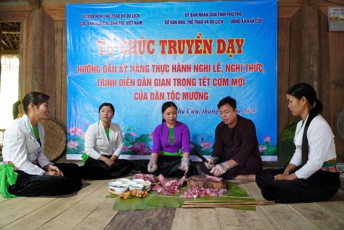 Người dân Khả Cửu chung tay bảo tồn Tết Cơm mới- Ảnh 2. Người dân Khả Cửu chung tay bảo tồn Tết Cơm mới- Ảnh 2.