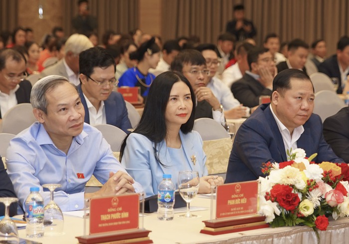 Lắng nghe nông dân nói để đồng hành bước vào kỷ nguyên mới- Ảnh 1.