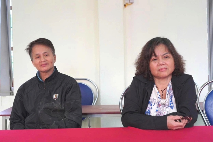 Bé gái 12 tuổi nghi bị ông bà bạo hành dã man phải nhập viện ở Thái Nguyên- Ảnh 1. Bé gái 12 tuổi nghi bị ông bà bạo hành dã man phải nhập viện ở Thái Nguyên- Ảnh 1.