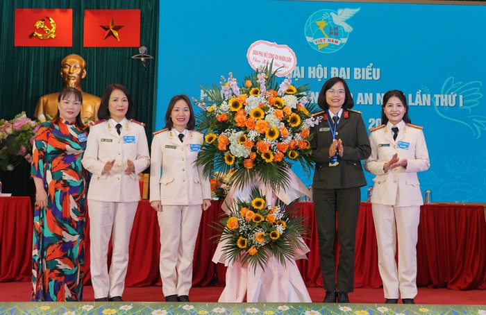 Phụ nữ Cục Công nghiệp an ninh tích cực thúc đẩy bình đẳng giới và sự tiến bộ của phụ nữ Công an - Ảnh 1.