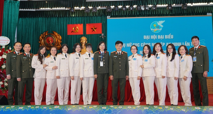 Phụ nữ Cục Công nghiệp an ninh tích cực thúc đẩy bình đẳng giới và sự tiến bộ của phụ nữ Công an - Ảnh 4.