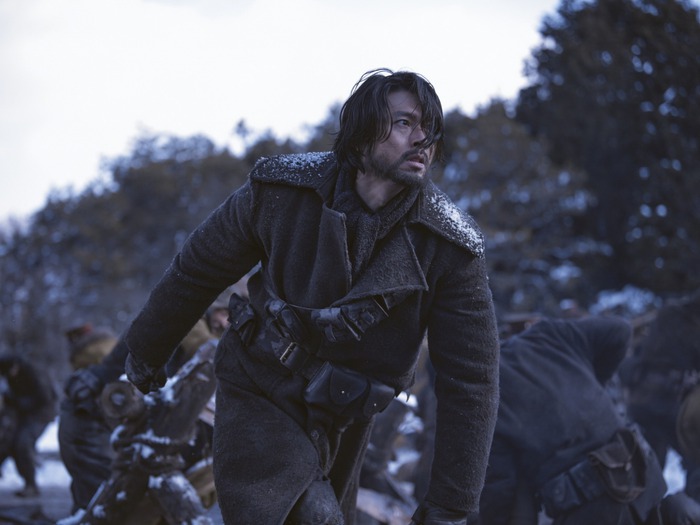 Hyun Bin trong phim "Harbin" Hyun Bin trong phim "Harbin"