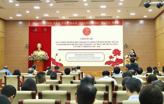 Quán triệt tinh thần chỉ đạo của Tổng Bí thư Tô Lâm, Đảng ủy MTTQ, các đoàn thể Trung ương đẩy mạnh giải pháp phát huy khối đại đoàn kết toàn dân tộc trong Kỷ nguyên mới- Ảnh 2. Quán triệt tinh thần chỉ đạo của Tổng Bí thư Tô Lâm, Đảng ủy MTTQ, các đoàn thể Trung ương đẩy mạnh giải pháp phát huy khối đại đoàn kết toàn dân tộc trong Kỷ nguyên mới- Ảnh 2.