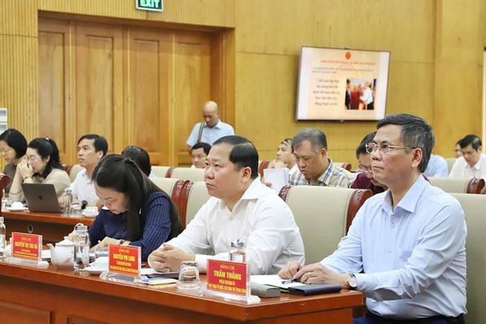 Quán triệt tinh thần chỉ đạo của Tổng Bí thư Tô Lâm, Đảng ủy MTTQ, các đoàn thể Trung ương đẩy mạnh giải pháp phát huy khối đại đoàn kết toàn dân tộc trong Kỷ nguyên mới- Ảnh 3. Quán triệt tinh thần chỉ đạo của Tổng Bí thư Tô Lâm, Đảng ủy MTTQ, các đoàn thể Trung ương đẩy mạnh giải pháp phát huy khối đại đoàn kết toàn dân tộc trong Kỷ nguyên mới- Ảnh 3.