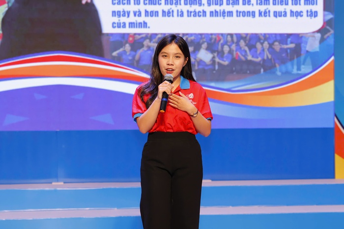 Hơn 50% thủ khoa được TPHCM vinh danh là nữ- Ảnh 1. Hơn 50% thủ khoa được TPHCM vinh danh là nữ- Ảnh 1.