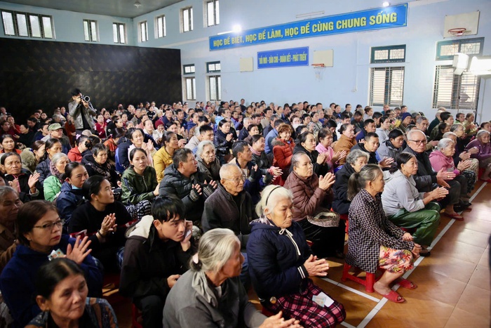 Hỗ trợ 330 hộ dân nghèo bị ảnh hưởng bởi mưa bão, ngập lụt tại Huế- Ảnh 1.