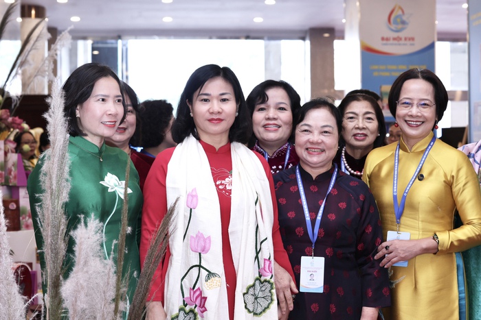 Các cấp Hội phụ nữ Thủ đô thực sự phải là điểm tựa, là ngôi nhà an toàn cho mỗi chị em- Ảnh 4.