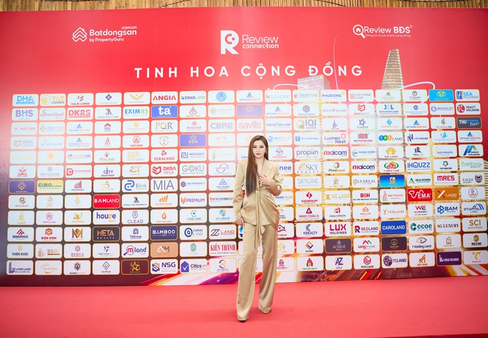 Nữ lãnh đạo VELORA, Trần Thị Trúc Phương truyền thông điệp mạnh mẽ tại tọa đàm: "Giá trị thật sẽ dẫn dắt thị trường BĐS 2025"- Ảnh 2.