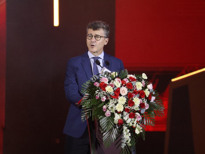 Trưởng Đại diện Văn phòng UNESCO tại Việt Nam Jonathan Baker phát biểu. Ảnh: Hồ Lam