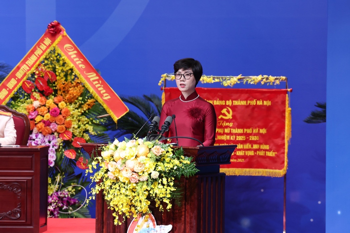 Chủ tịch Hội LHPN Việt Nam dự Đại hội Đại biểu Phụ nữ thành phố Hà Nội lần thứ XVII - Ảnh 8.