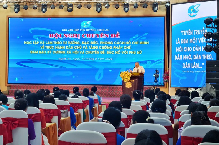 Hội LHPN tỉnh Nghệ An tổ chức Hội nghị chuyên đề "Học tập và làm theo tư tưởng đạo đức phong cách Hồ Chí Minh về thực hành dân chủ và tăng cường pháp chế, đảm bảo kỷ cương xã hội Hội LHPN tỉnh Nghệ An tổ chức Hội nghị chuyên đề "Học tập và làm theo tư tưởng đạo đức phong cách Hồ Chí Minh về thực hành dân chủ và tăng cường pháp chế, đảm bảo kỷ cương xã hội