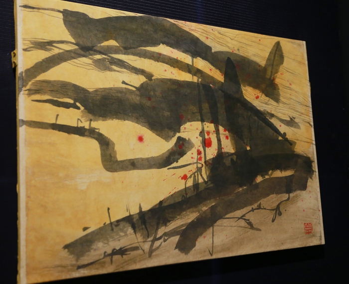 Không gian nghệ thuật đậm sắc Sen của 3 nữ nghệ sĩ - Ảnh 7.