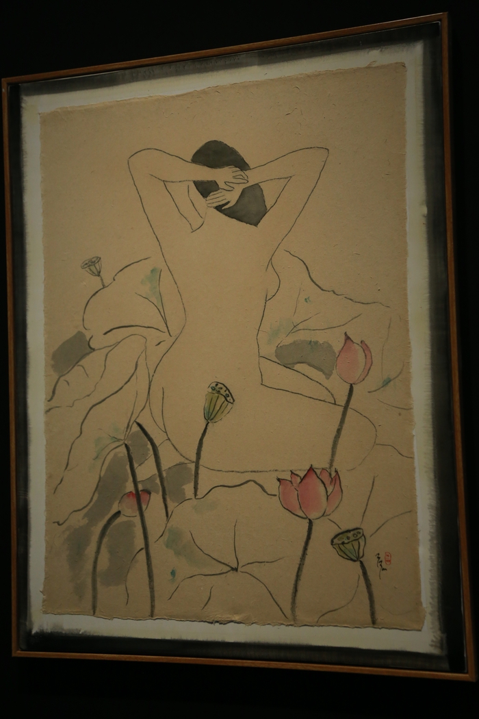 Không gian nghệ thuật đậm sắc Sen của 3 nữ nghệ sĩ - Ảnh 5.