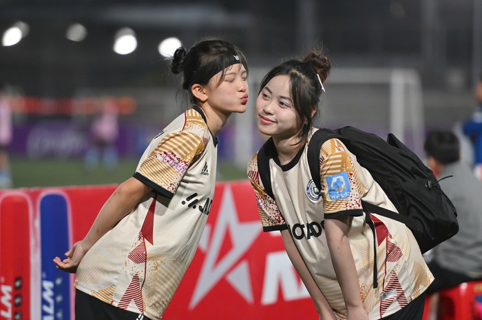 Nữ cầu thủ ngoại quốc tham gia Giải bóng đá nữ 7 người Vô địch Quốc gia - Ảnh 8.