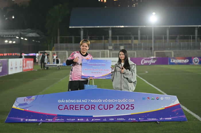 Nữ cầu thủ ngoại quốc tham gia Giải bóng đá nữ 7 người Vô địch Quốc gia - Ảnh 11.