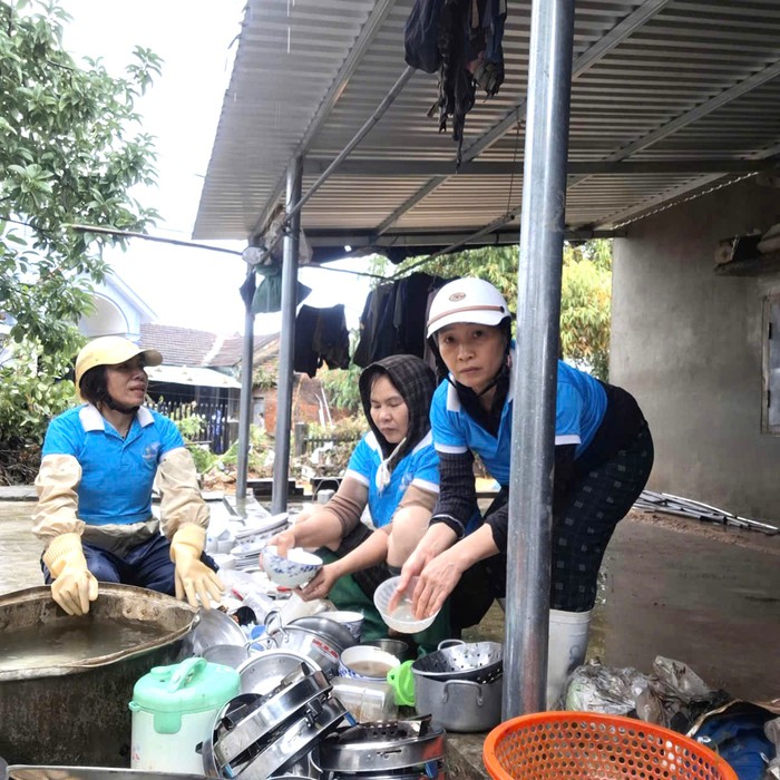 Đặc biệt quan tâm nhóm người dễ bị tổn thương trong công tác cứu trợ thiên tai- Ảnh 1. Đặc biệt quan tâm nhóm người dễ bị tổn thương trong công tác cứu trợ thiên tai- Ảnh 1.