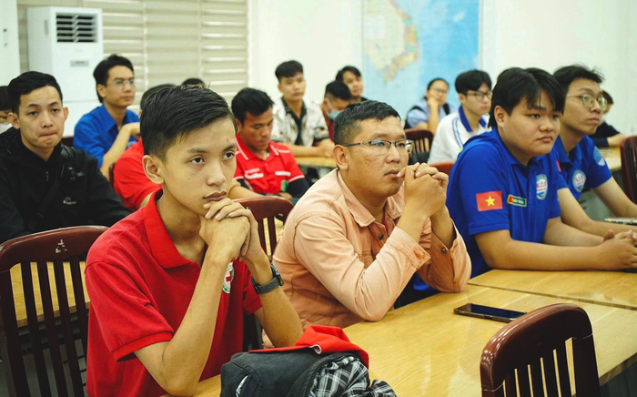 150 tình nguyện viên tinh nhuệ TPHCM sẵn sàng lên đường, chi viện đến vùng lũ- Ảnh 2.