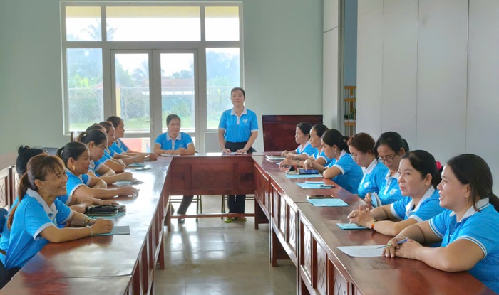 Phát huy vai trò của phụ nữ trong tuyên truyền tác hại của thuốc lá, bảo vệ sức khỏe cộng đồng- Ảnh 1.