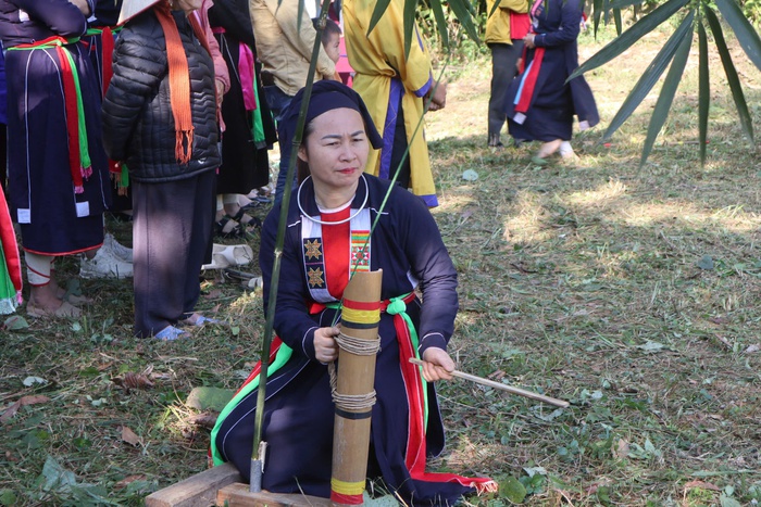 Thái Nguyên: Phụ nữ xã Vô Tranh tiên phong bảo tồn Lễ hội Cầu mùa- Ảnh 4. Thái Nguyên: Phụ nữ xã Vô Tranh tiên phong bảo tồn Lễ hội Cầu mùa- Ảnh 4.