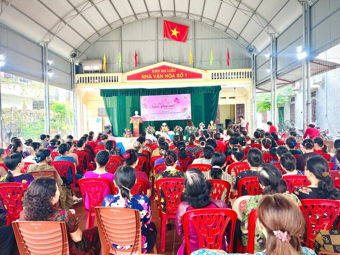 Phú Thọ: Hỗ trợ phụ nữ trung niên tiếp cận dịch vụ công trực tuyến- Ảnh 2.